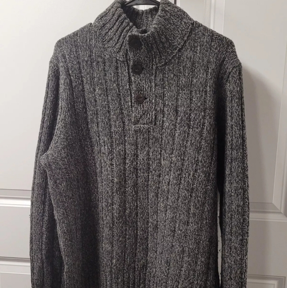Eddie Bauer Men's Sweater Size: Large 1/4 Button Lambswool Blend - Picture 1 of 10
